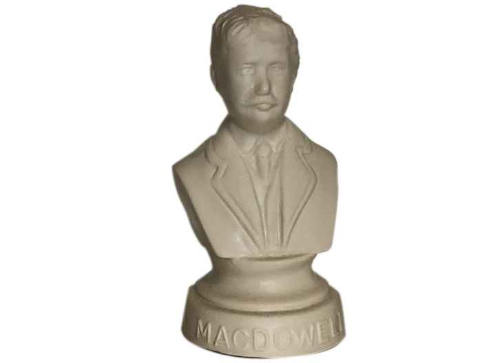 Halbe Small Composer Statuette - MacDowell