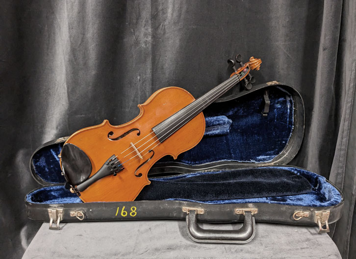 Used 4/4 Antonius Stradiuarius Violin