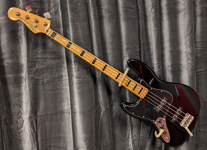 Used Squier Classic Vibe 70's Jazz Bass
